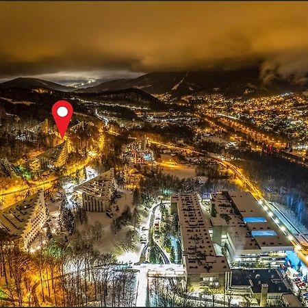 Hotel Jaskolka أوسترون المظهر الخارجي الصورة